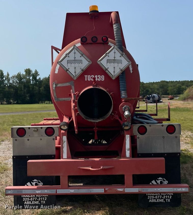 image for item NT9486 2010 Tiger Manufacturing  tank trailer