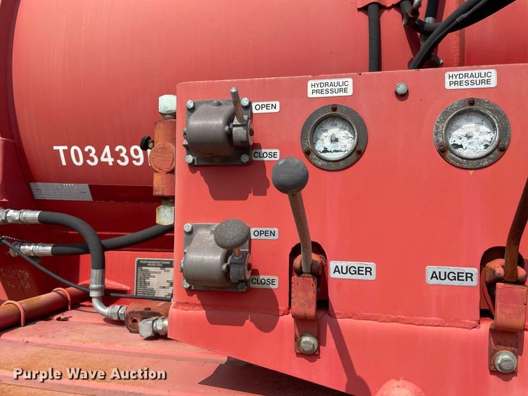 image for item NT9486 2010 Tiger Manufacturing  tank trailer