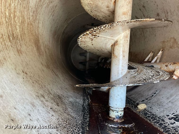 image for item NT9486 2010 Tiger Manufacturing  tank trailer