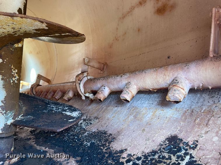 image for item NT9487 2009 Tiger Manufacturing  tank trailer