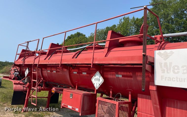 image for item NT9487 2009 Tiger Manufacturing  tank trailer