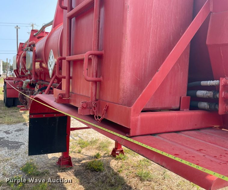 image for item NT9487 2009 Tiger Manufacturing  tank trailer