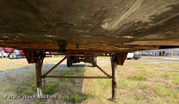 image for item NT9488 1976 Comet 45XVT  walking floor trailer