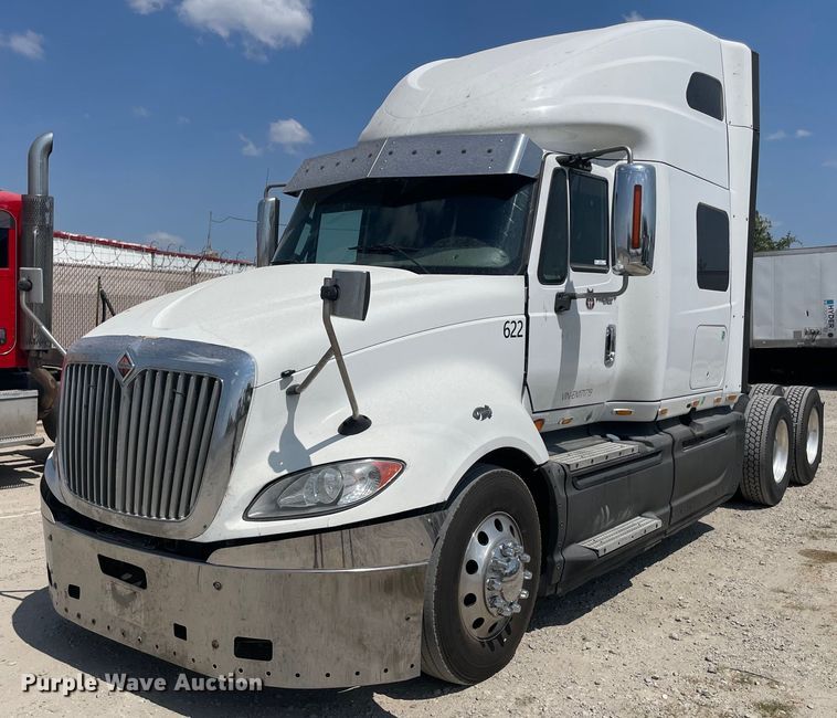 image for item NT9510 2014 International ProStar  semi truck