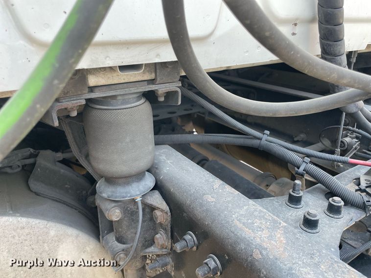 image for item NT9510 2014 International ProStar  semi truck