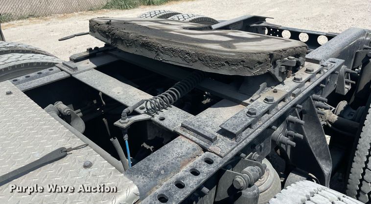 image for item NT9510 2014 International ProStar  semi truck