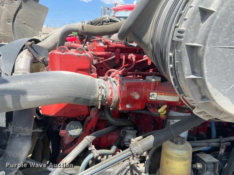 image for item NT9510 2014 International ProStar  semi truck