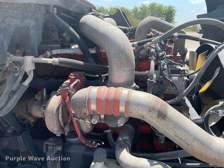 image for item NT9510 2014 International ProStar  semi truck