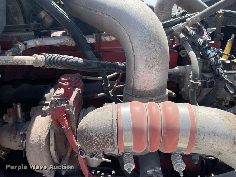 image for item NT9510 2014 International ProStar  semi truck