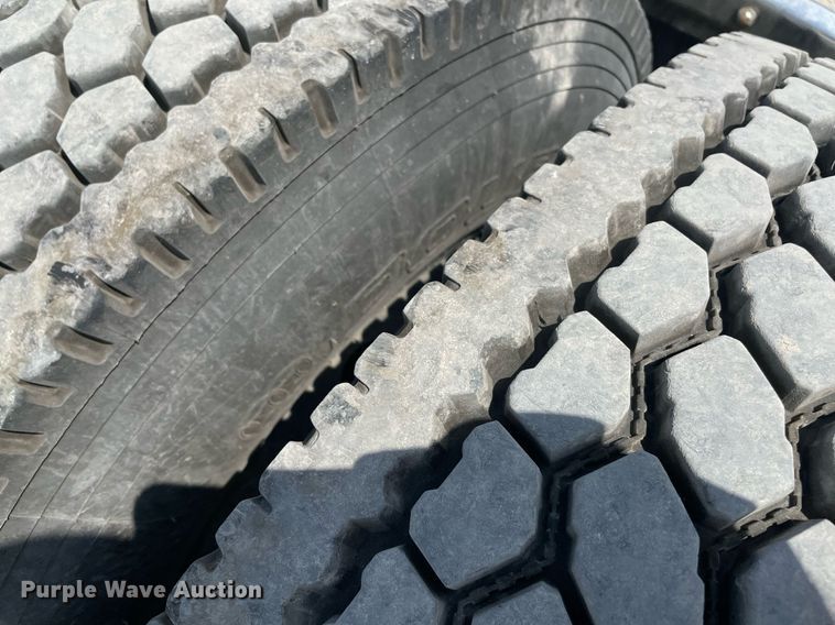 image for item NT9510 2014 International ProStar  semi truck