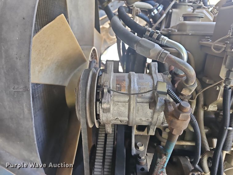 image for item NT9975 1985 Freightliner FLT 8664  truck cab and chassis