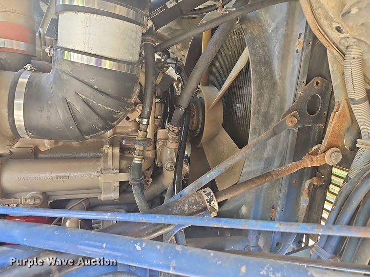 image for item NT9975 1985 Freightliner FLT 8664  truck cab and chassis