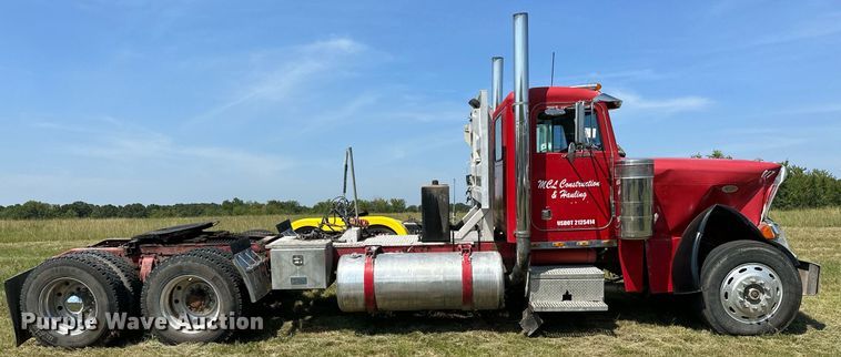 image for item OC9161 1987 Peterbilt 379  semi truck