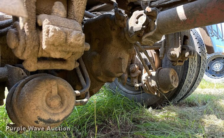 image for item OC9161 1987 Peterbilt 379  semi truck