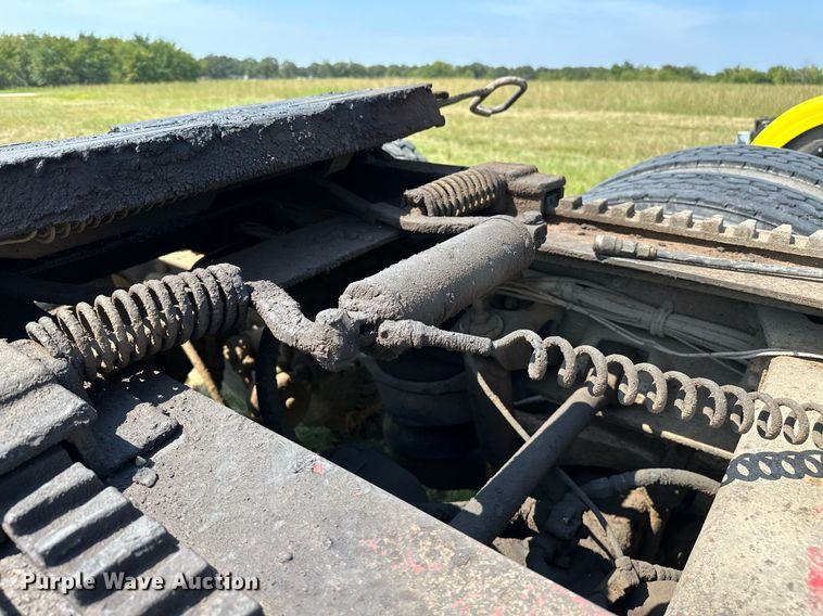 image for item OC9161 1987 Peterbilt 379  semi truck