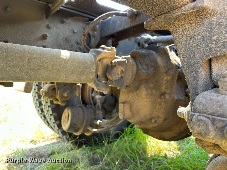 image for item OC9161 1987 Peterbilt 379  semi truck