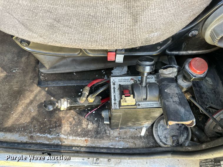 image for item OC9161 1987 Peterbilt 379  semi truck