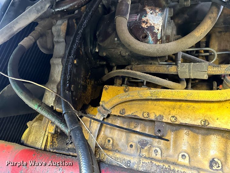 image for item OC9161 1987 Peterbilt 379  semi truck