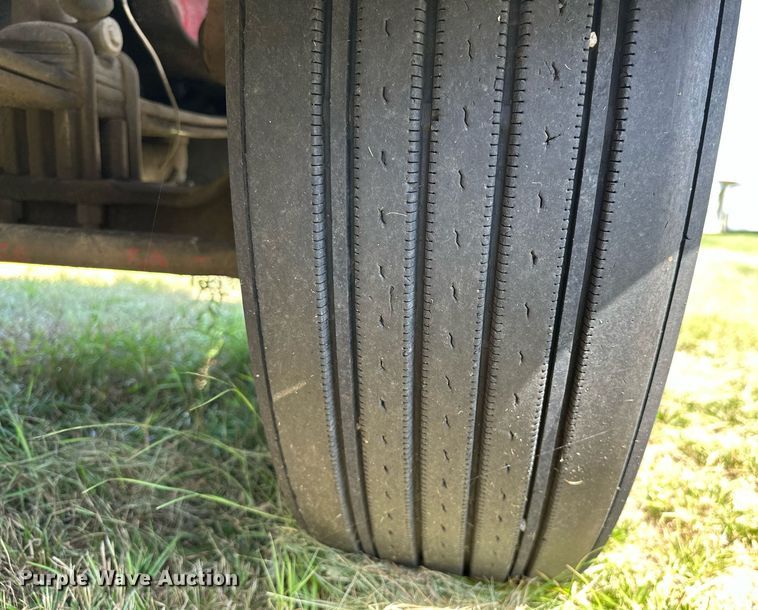 image for item OC9161 1987 Peterbilt 379  semi truck