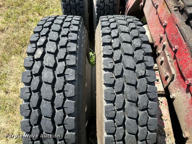 image for item OC9161 1987 Peterbilt 379  semi truck