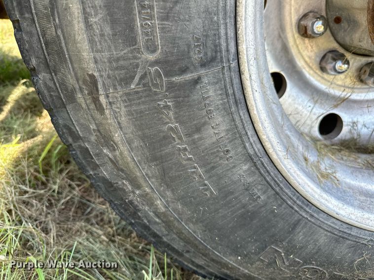 image for item OC9161 1987 Peterbilt 379  semi truck