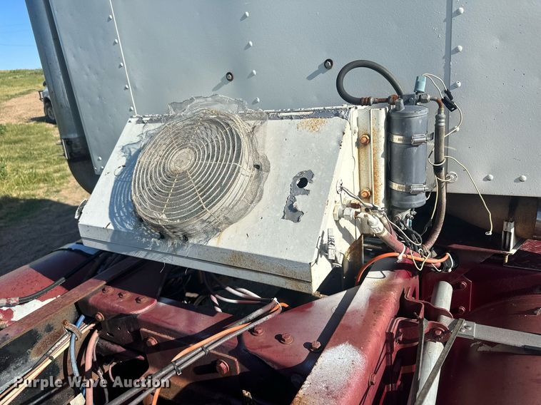 image for item OC9327 1991 Kenworth T800  semi truck