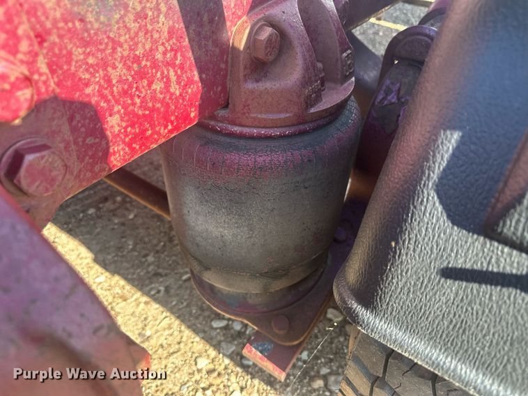 image for item OC9327 1991 Kenworth T800  semi truck