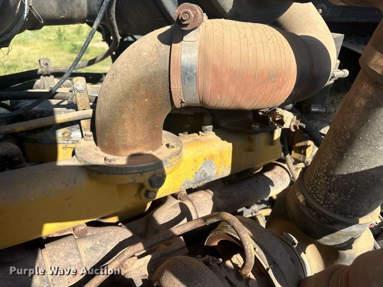 image for item OC9327 1991 Kenworth T800  semi truck