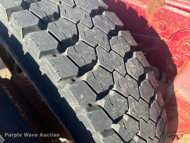 image for item OC9327 1991 Kenworth T800  semi truck