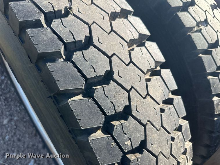 image for item OC9327 1991 Kenworth T800  semi truck