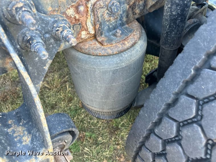 image for item OC9357 2016 International ProStar  semi truck