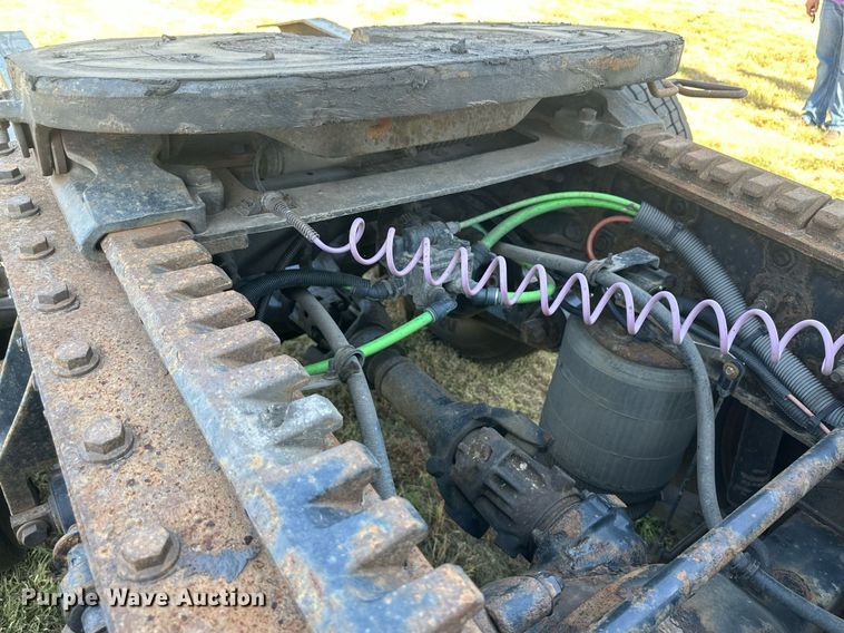 image for item OC9357 2016 International ProStar  semi truck