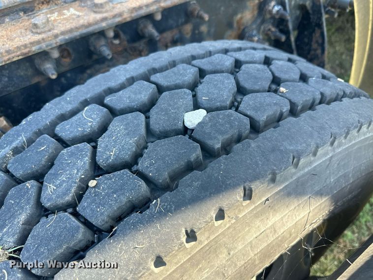 image for item OC9357 2016 International ProStar  semi truck