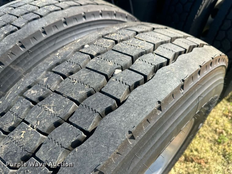 image for item OC9357 2016 International ProStar  semi truck