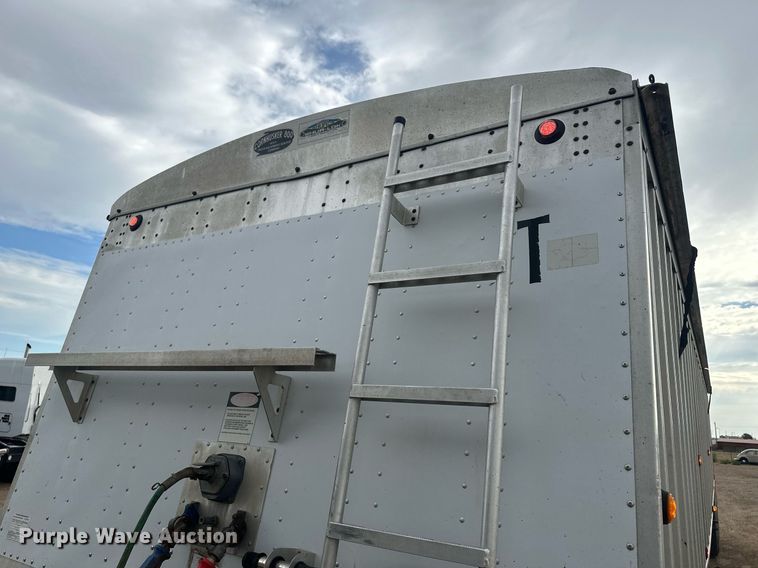 image for item OC9411 2010 Cornhusker  grain trailer