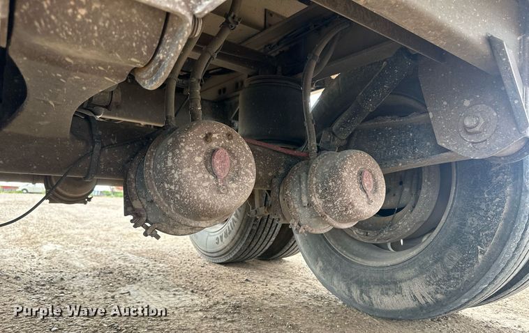 image for item OC9411 2010 Cornhusker  grain trailer