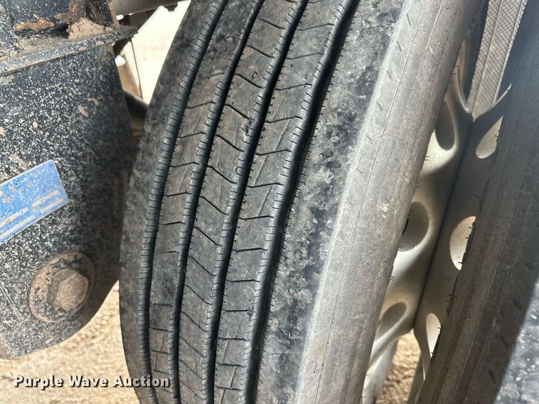 image for item OC9411 2010 Cornhusker  grain trailer