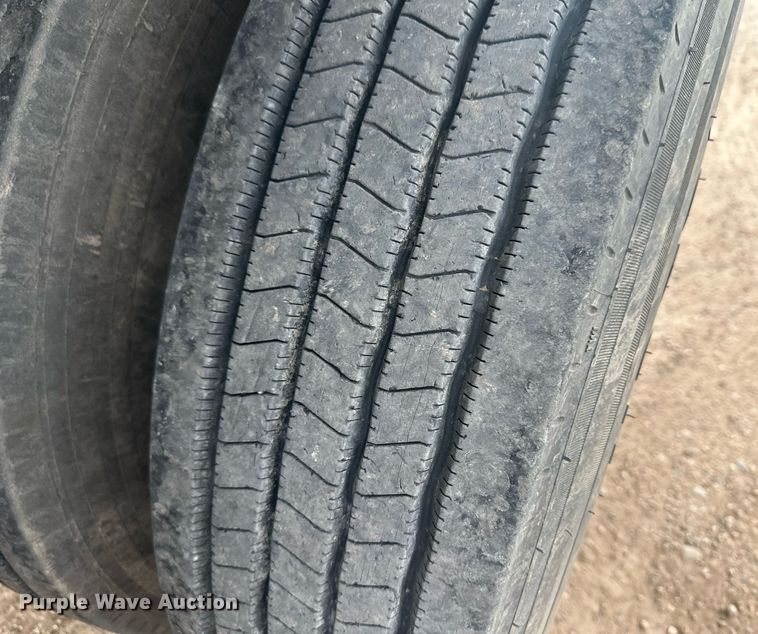 image for item OC9411 2010 Cornhusker  grain trailer