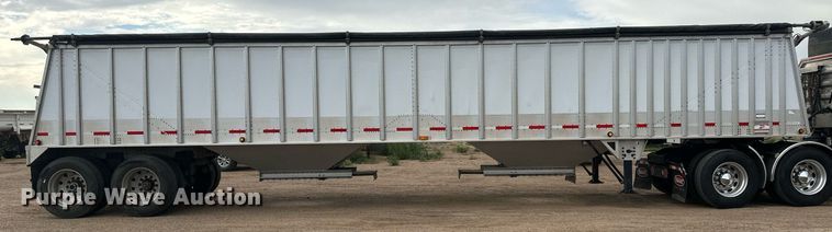image for item OC9412 2012 Cornhusker  grain trailer