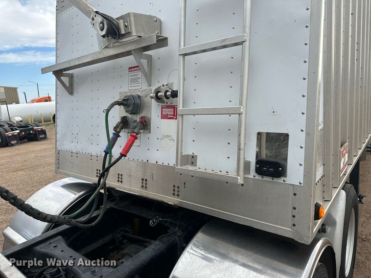 image for item OC9412 2012 Cornhusker  grain trailer