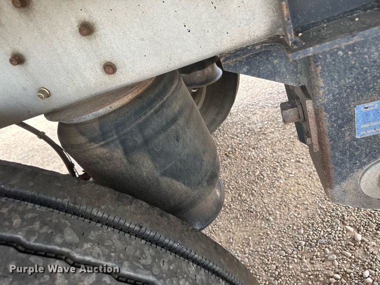 image for item OC9412 2012 Cornhusker  grain trailer