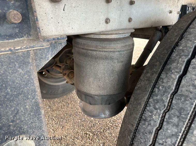 image for item OC9412 2012 Cornhusker  grain trailer