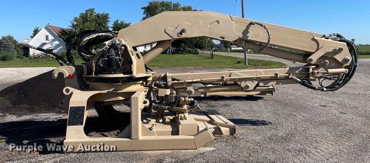 image for item DL3966 2016 Caterpillar  boom mower system