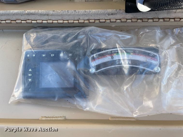 image for item DL3966 2016 Caterpillar  boom mower system