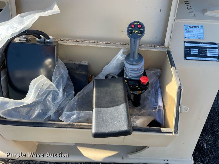 image for item DL3966 2016 Caterpillar  boom mower system