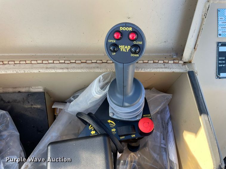 image for item DL3966 2016 Caterpillar  boom mower system