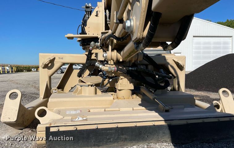 image for item DL3966 2016 Caterpillar  boom mower system