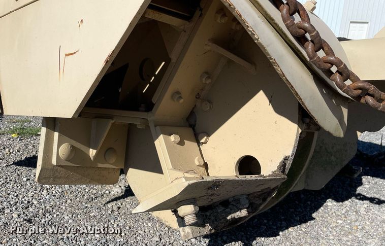 image for item DL3966 2016 Caterpillar  boom mower system