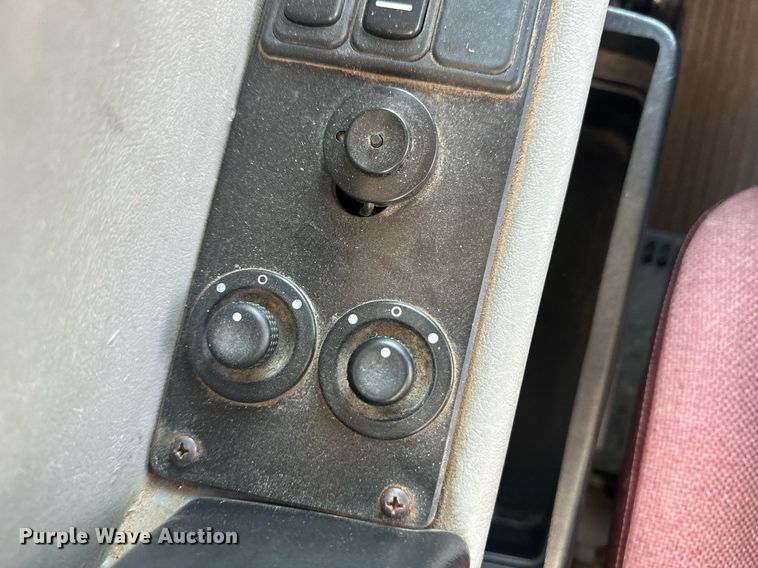 image for item DM2607 2006 Blue Bird  school bus