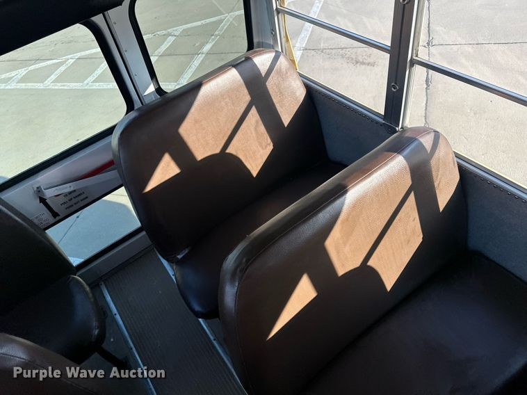 image for item DM2607 2006 Blue Bird  school bus